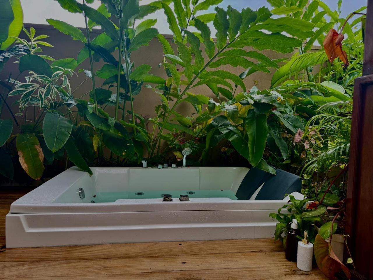 The Neylipz - Fully Air Conditioned 3 Bedroom Apartment Weligama Dış mekan fotoğraf